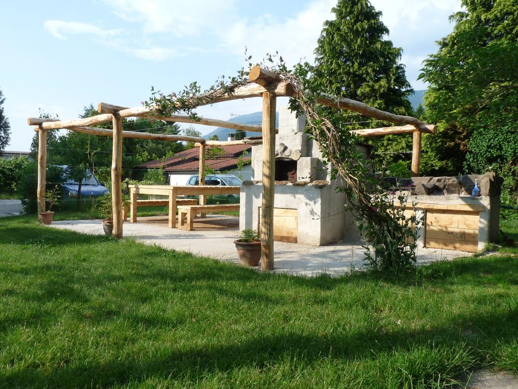 B&B Casa Sul Lago - Appartamenti Calceranica al Lago Eksteriør bilde