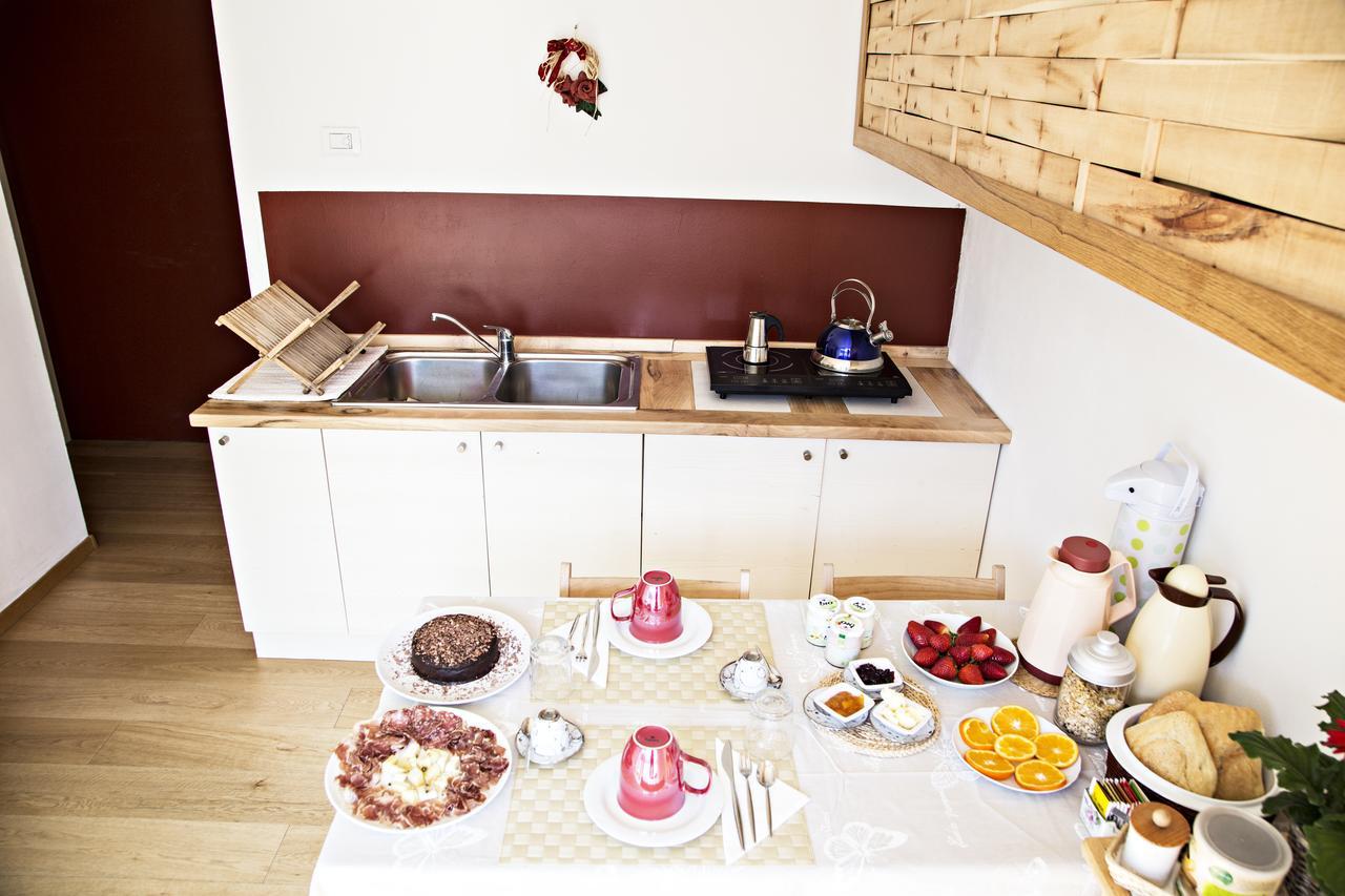 B&B Casa Sul Lago - Appartamenti Calceranica al Lago Eksteriør bilde