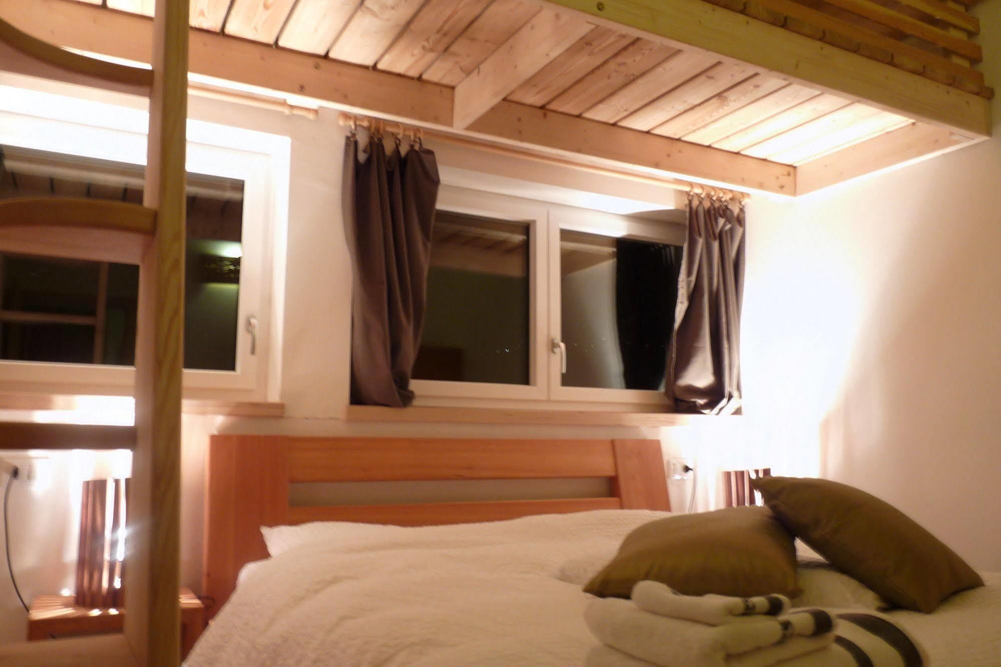 B&B Casa Sul Lago - Appartamenti Calceranica al Lago Eksteriør bilde